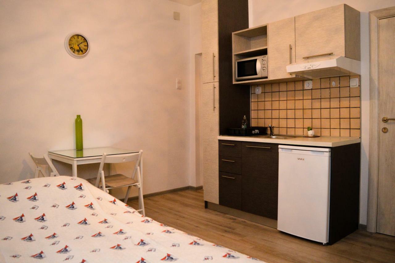 Studio Apartments Ilija Котор Екстер'єр фото