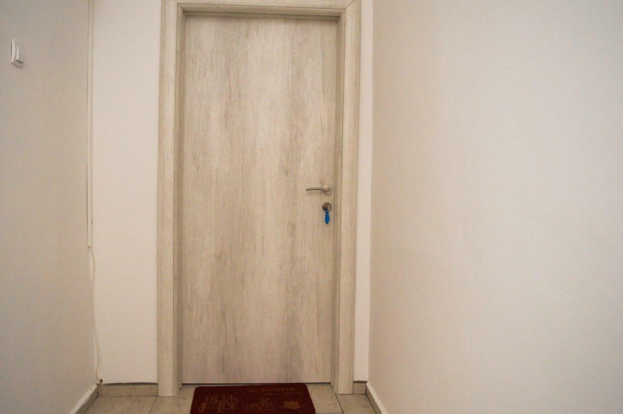 Studio Apartments Ilija Котор Екстер'єр фото