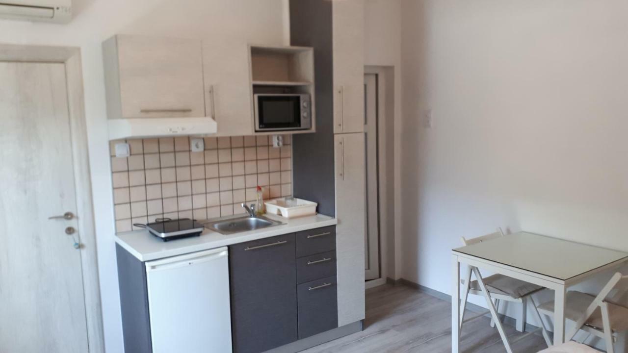 Studio Apartments Ilija Котор Екстер'єр фото