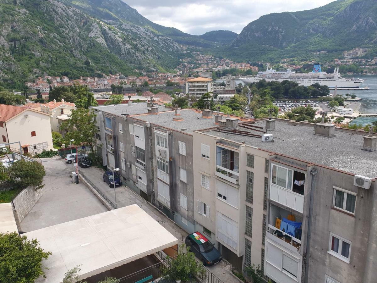 Studio Apartments Ilija Котор Екстер'єр фото
